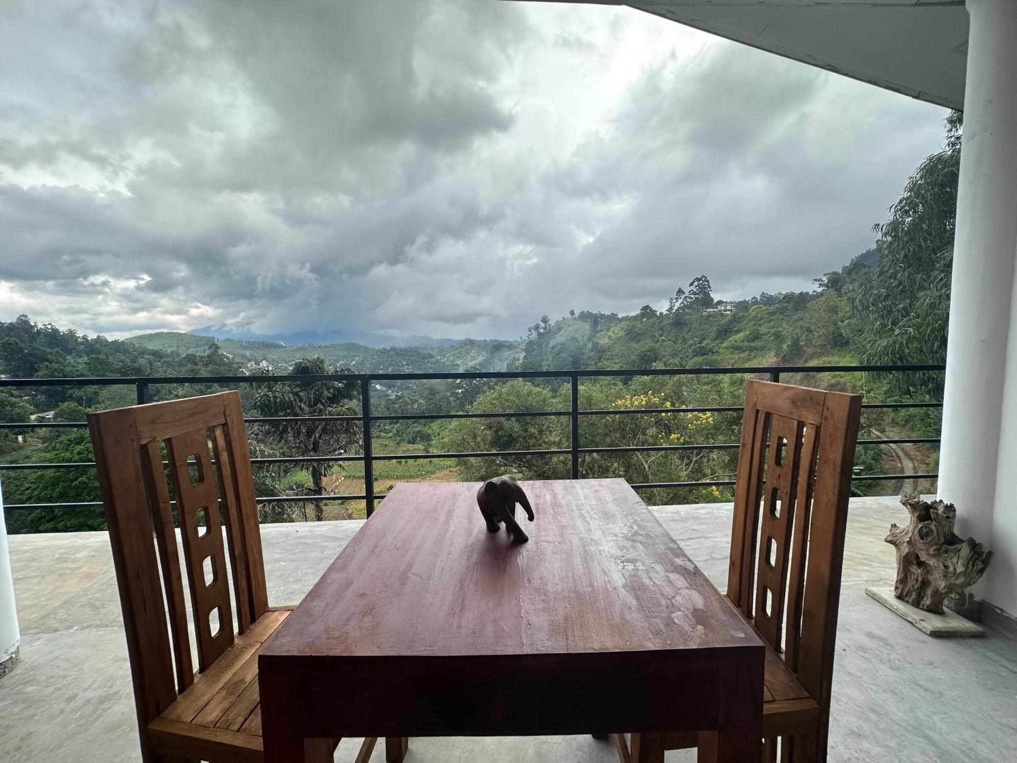 Hotel Ayubowan, Ella Extérieur photo