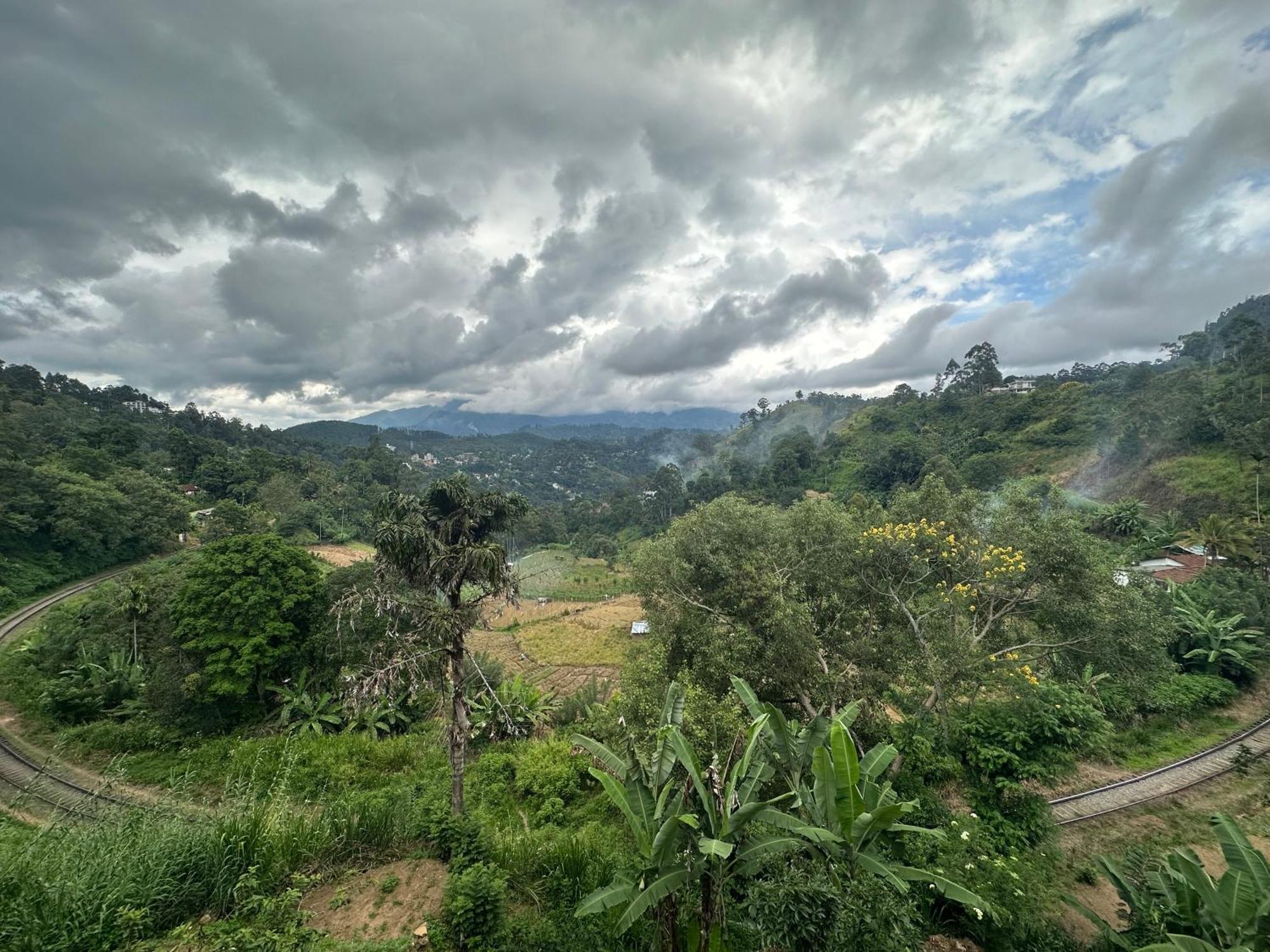 Hotel Ayubowan, Ella Extérieur photo